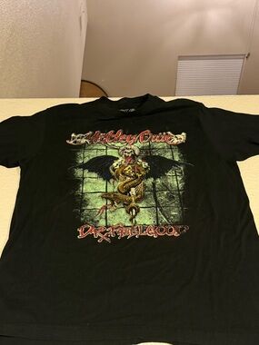 Band Tee Motley Crew